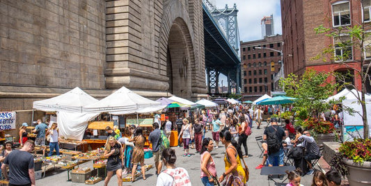 Treasure Hunt Chic: Flea Markets for Sustainable Style