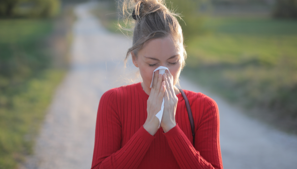 From Changing Seasons to Sneezing Fest, How to Prevent Struggling with Allergic Rhinitis
