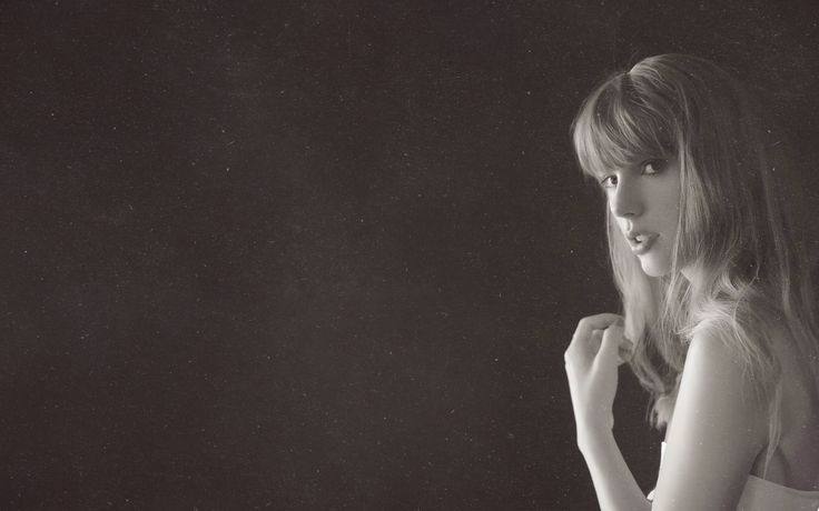 Longing in Verse: Taylor Swift's Tortured Poets Department in Fashion