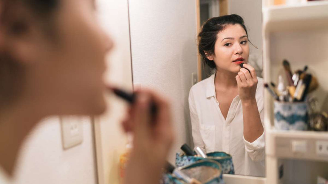 How to Build a Minimalist Makeup Routine for Busy Mornings